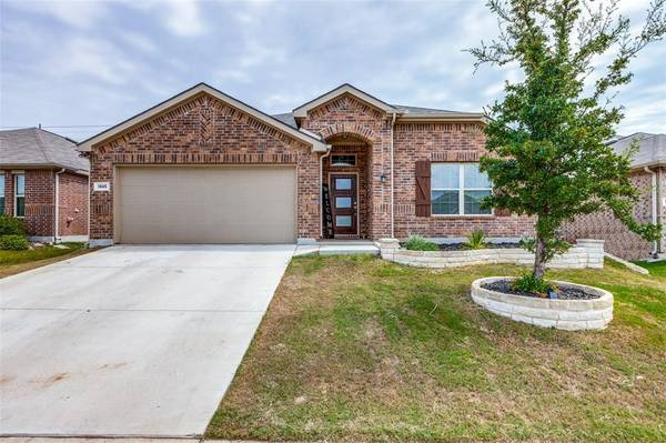 1585 Alamandine Avenue, Cross Roads, TX 76227