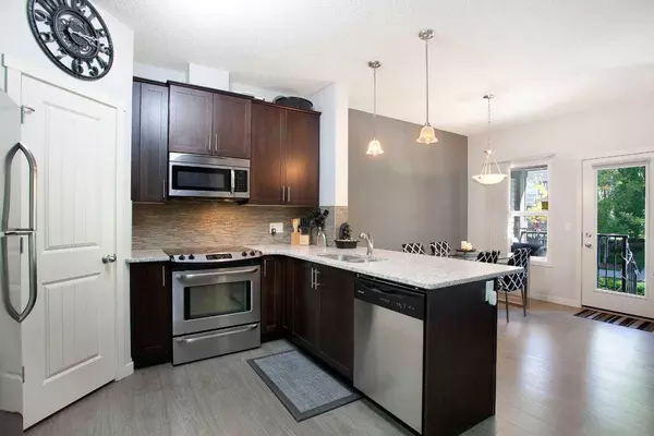 Calgary, AB T2Z 1G6,278 Copperpond LNDG SE