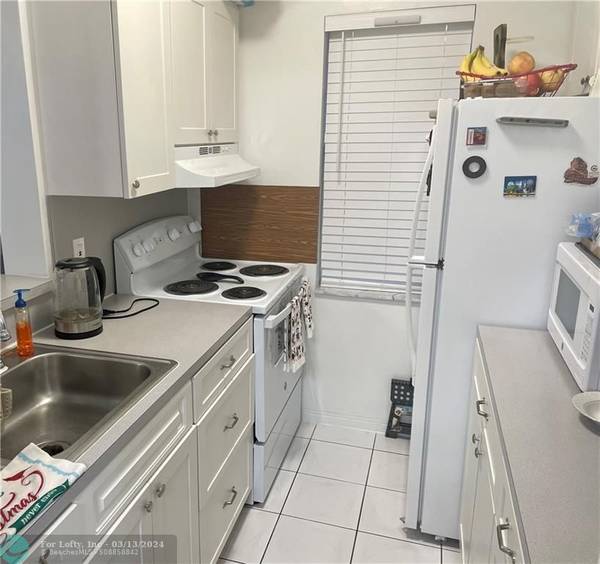 2219 Polk St  #7A,  Hollywood,  FL 33020