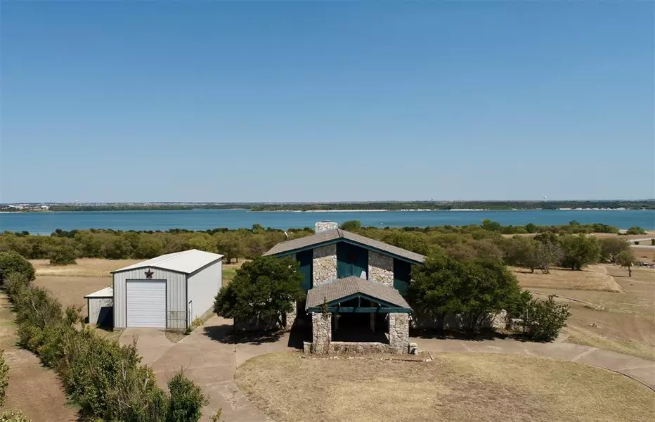 9100 Benview Court, Fort Worth, TX 76126