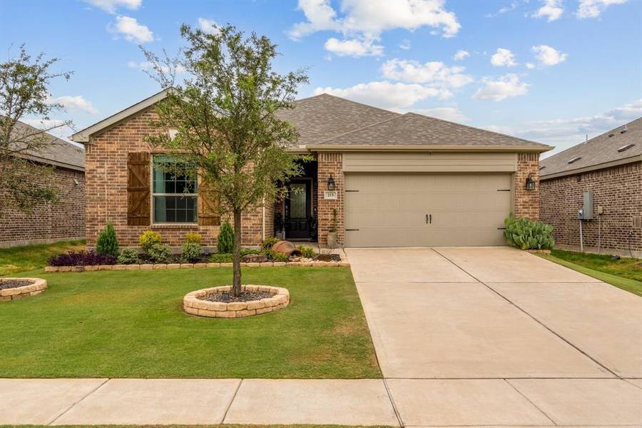 215 Ivan Court, Anna, TX 75409