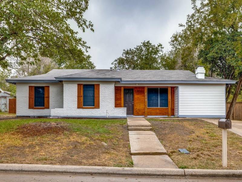 404 Hillcrest Street, Mansfield, TX 76063