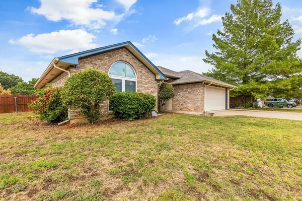 Granbury, TX 76049,3940 Country Meadows Circle