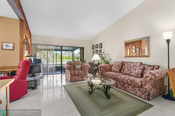 Tamarac, FL 33321,6363 Pinehurst Cir  #6363