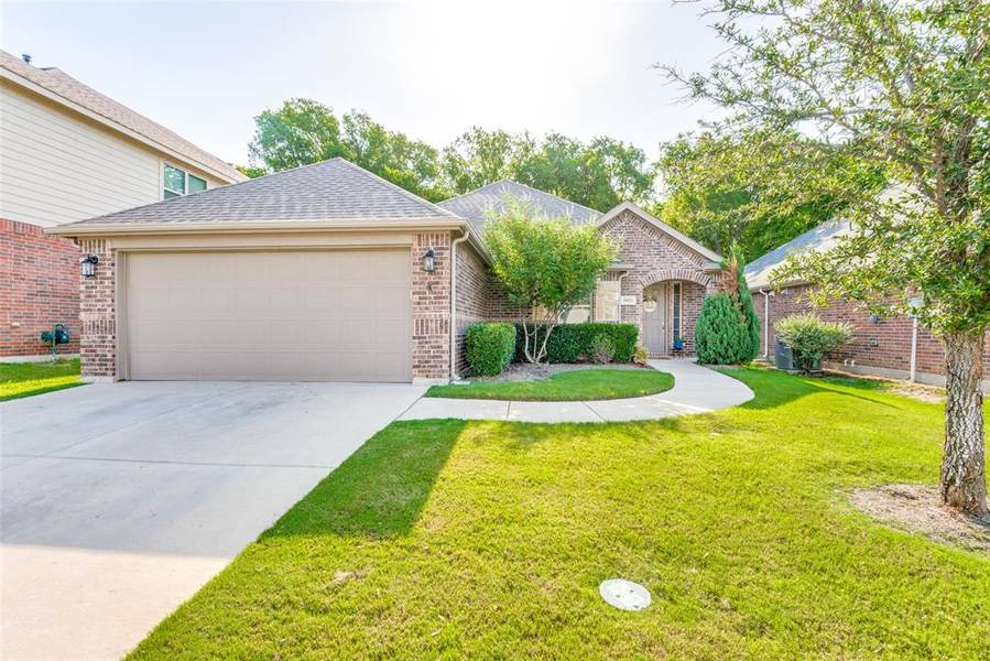 1821 Megan Creek Drive, Little Elm, TX 75068