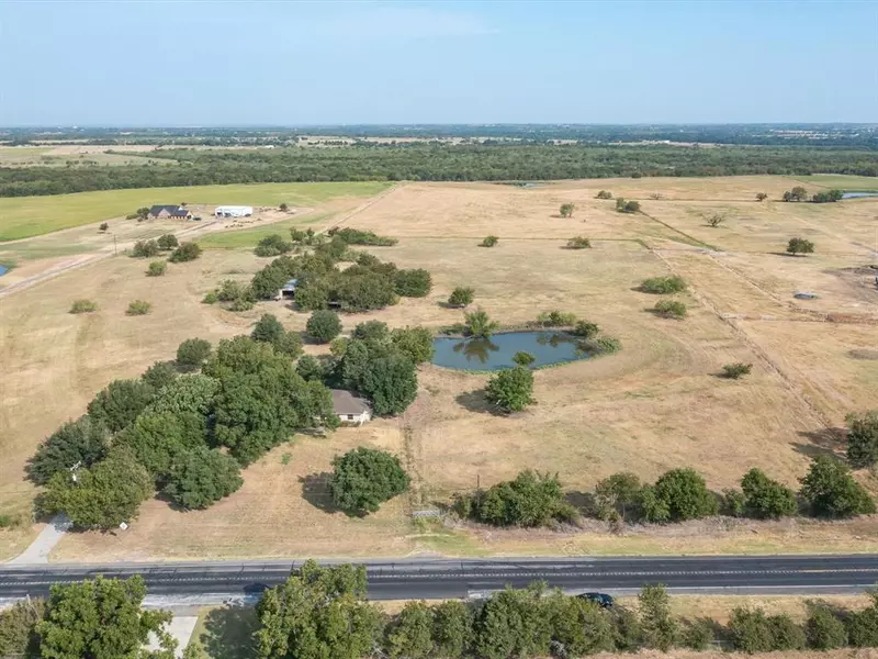 2728 E Highway 34, Ennis, TX 75119