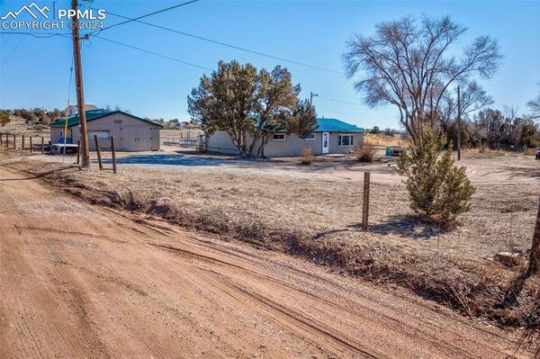 1410 5th ST, Penrose, CO 81240