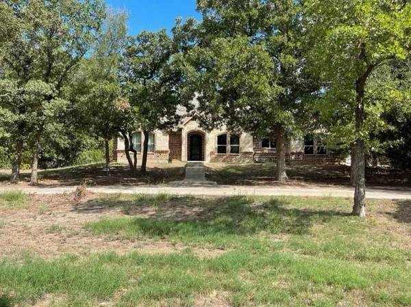 1221 County Road 1180,  Decatur,  TX 76234