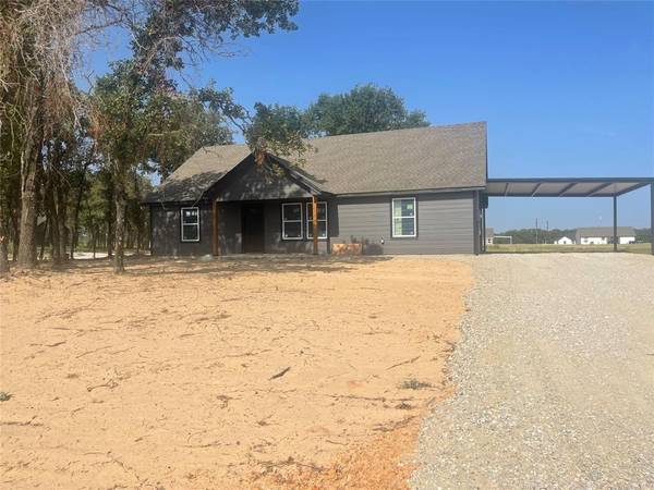 2070 Brown Loop, Poolville, TX 76487