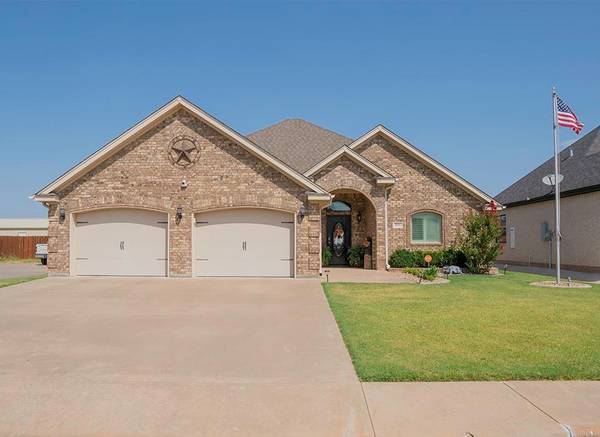 816 Coulter Drive, Burkburnett, TX 76354