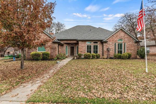 1668 Spinnaker Lane, Azle, TX 76020