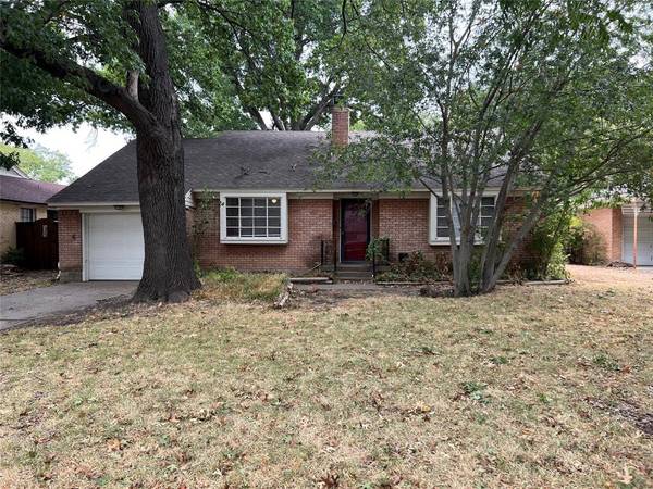 612 Newberry Drive, Richardson, TX 75080