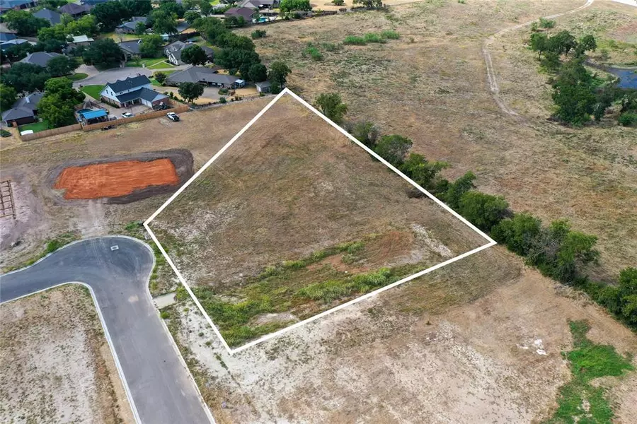 30 Pareya Circle, West, TX 76691