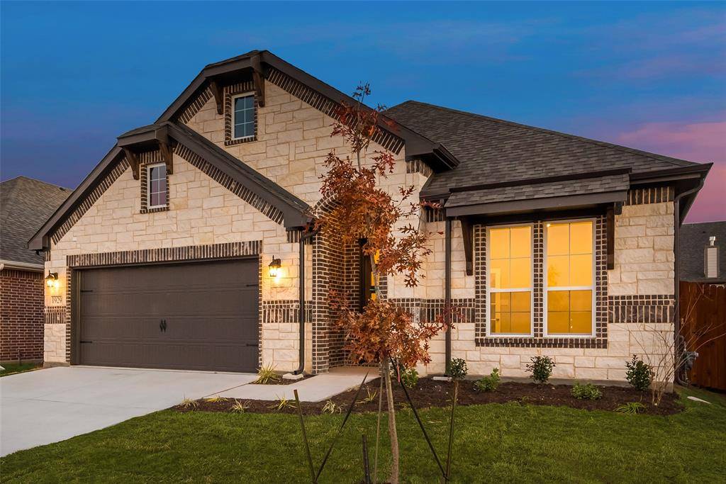 1929 Velora Drive, Fort Worth, TX 76052