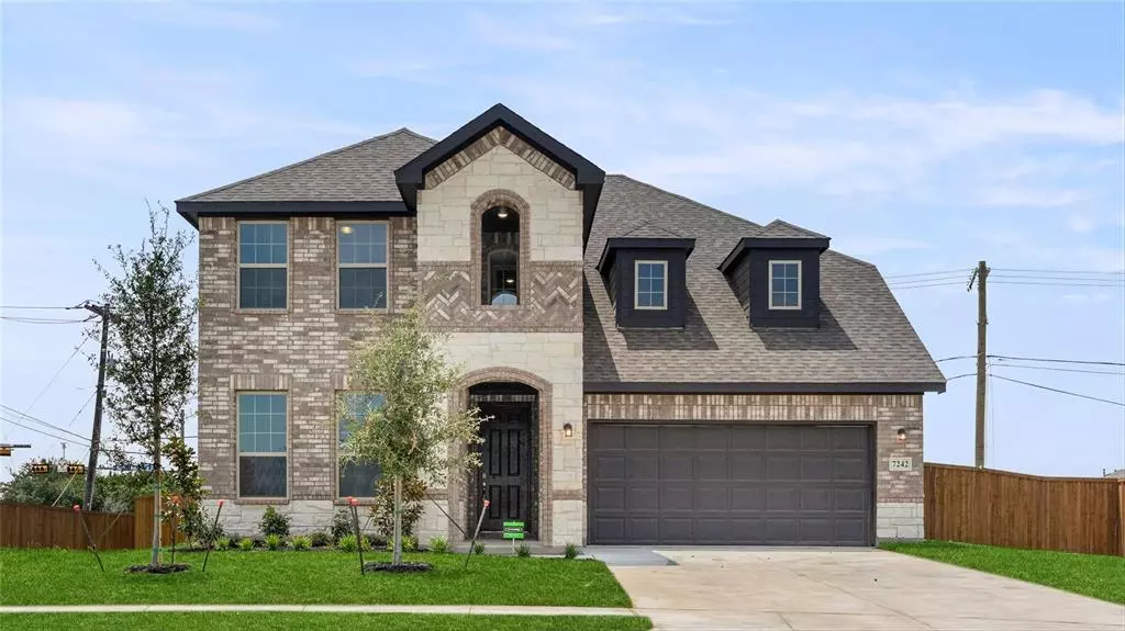 Arlington, TX 76002,7242 White Flat Drive