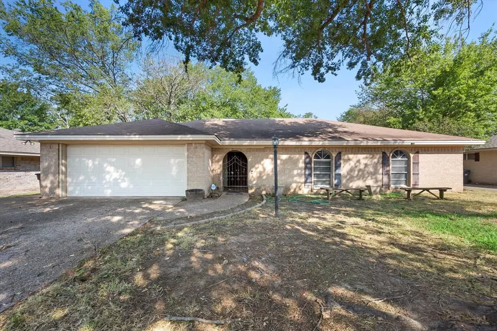 Corsicana, TX 75110,516 Mckinney Avenue