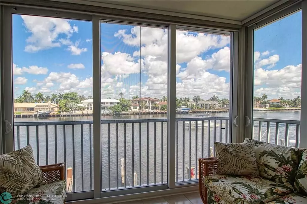 Highland Beach, FL 33487,3310 S Ocean Blvd  #325D