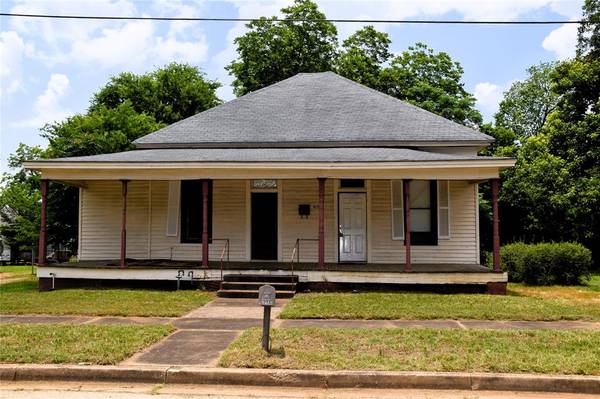 415 May Street,  Palestine,  TX 75801