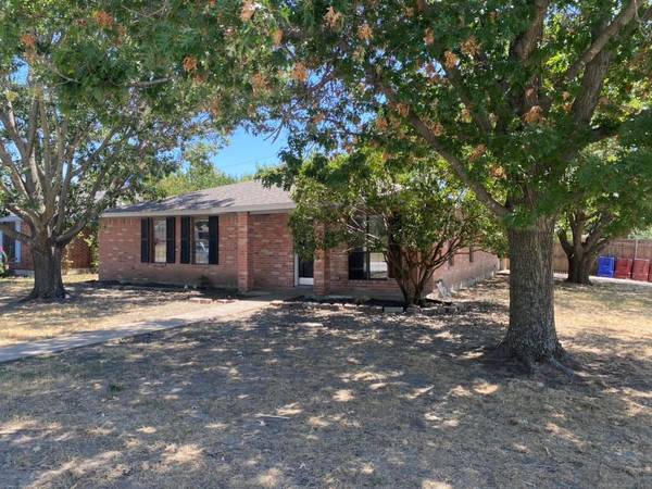 330 Pin Oak Lane, Royse City, TX 75189