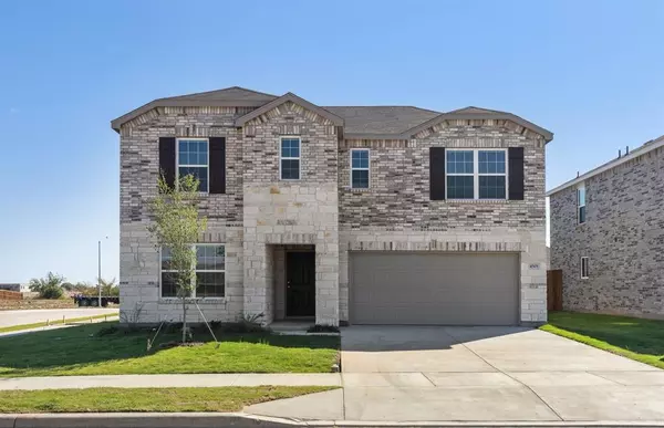 4501 Benham Drive, Fort Worth, TX 76036