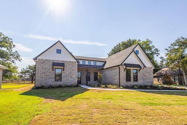 2313 Peachtree Court,  Denison,  TX 75020