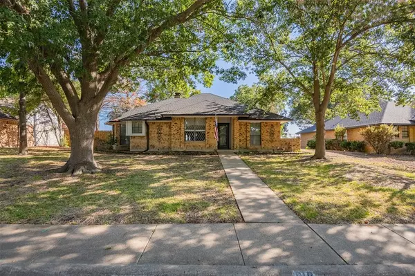 218 Pueblo Drive, Waxahachie, TX 75165