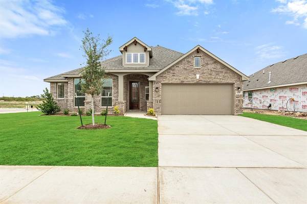 1201 Hunters Ridge Drive, Crowley, TX 76036