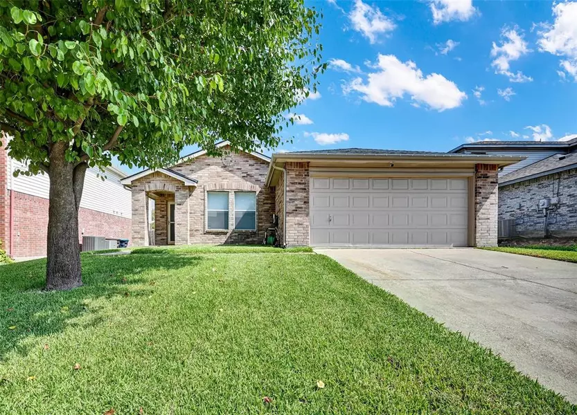 5604 Ainsdale Drive, Fort Worth, TX 76135