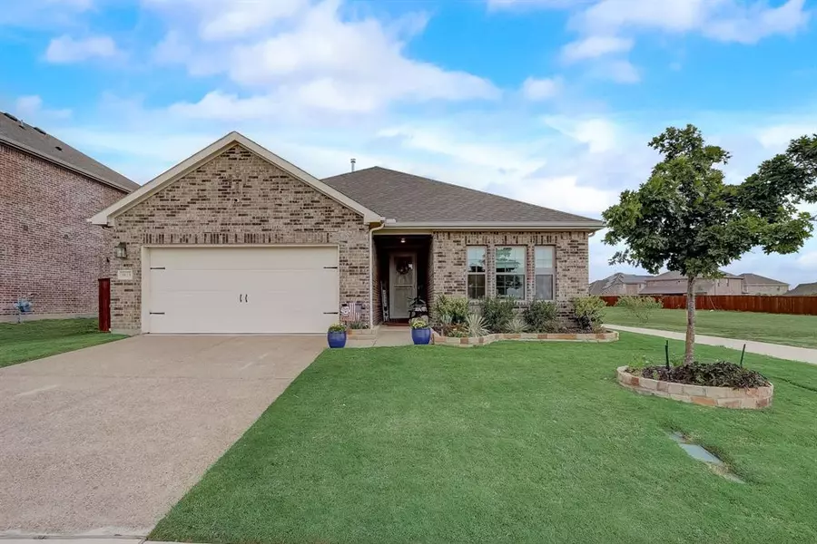 3823 Blue Stem Boulevard, Melissa, TX 75454