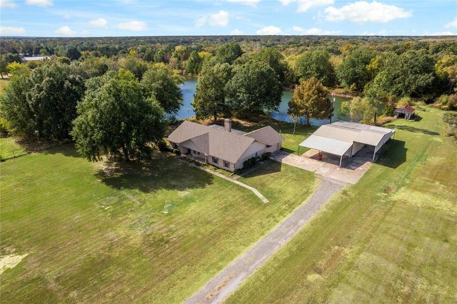 1071 County Road 33970, Powderly, TX 75473