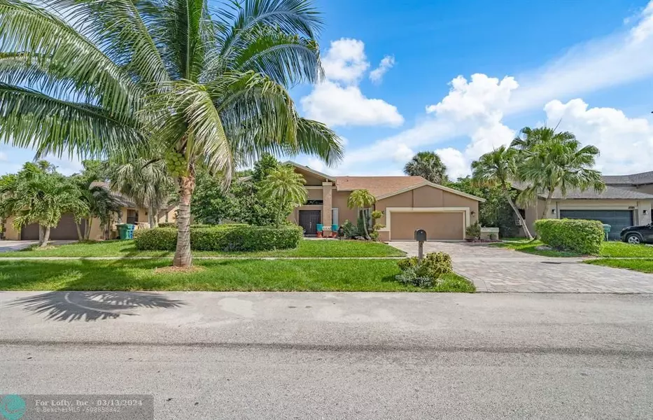 6585 NW 46th St, Lauderhill, FL 33319