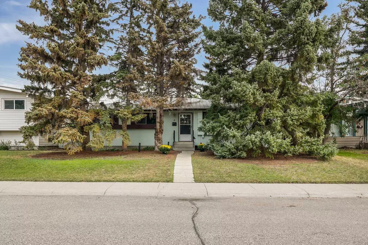 Calgary, AB T2J0X4,6 Arbour CRES SE