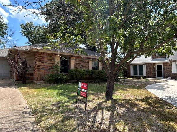 25 Brewster Court, Allen, TX 75002