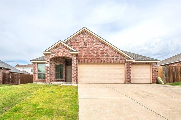 39 Heron Drive, Sanger, TX 76266