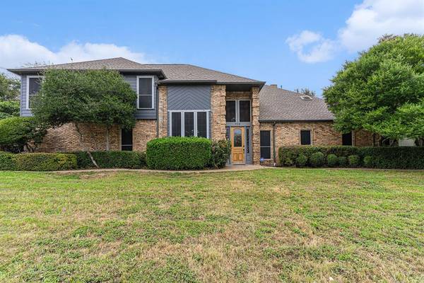 715 E Wheatland Road, Duncanville, TX 75116