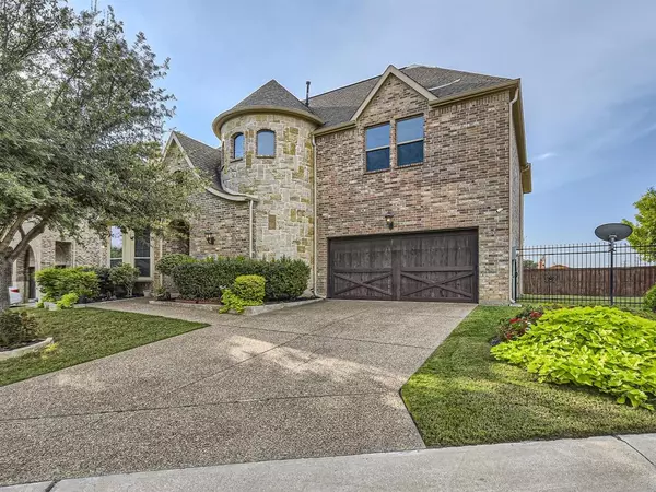 8404 Freedom Way, North Richland Hills, TX 76182