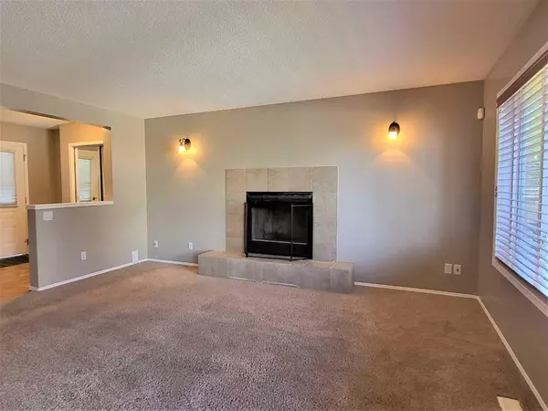 Calgary, AB T3G 5E4,58 Citadel Estates HTS NW