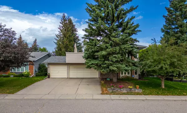 Calgary, AB T2J 5H7,625 Lake Simcoe Close SE