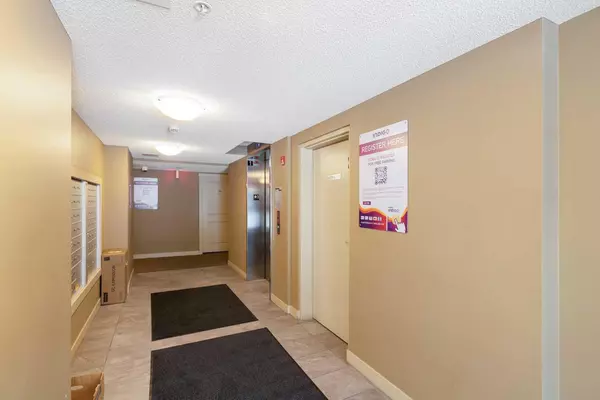 Calgary, AB T3R 1R9,10 Kincora Glen PARK NW #401