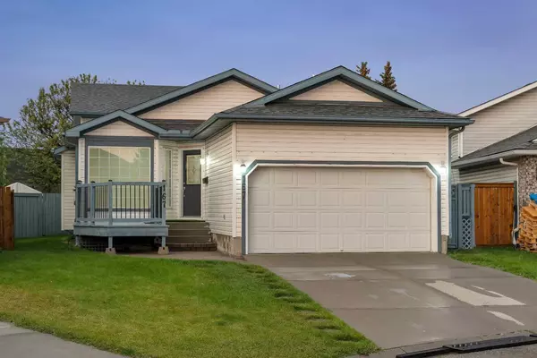 Calgary, AB T2Z 2M2,167 Douglas Ridge Mews SE