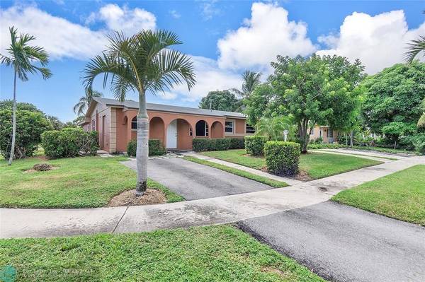 810 SW 14th Ct,  Deerfield Beach,  FL 33441