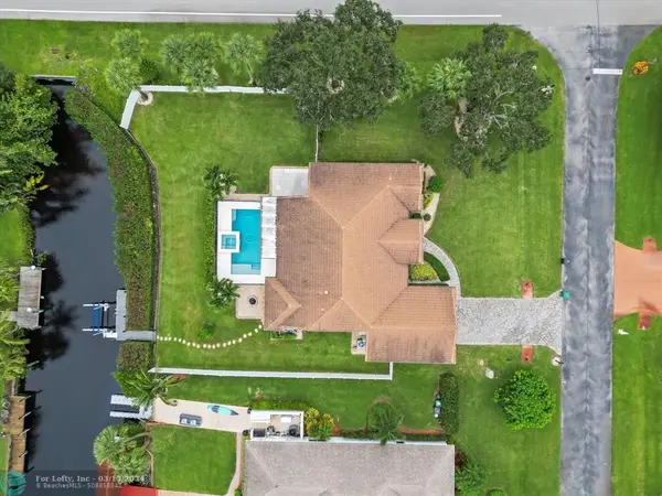 Port St Lucie, FL 34952,3211 SE River Vista Drive