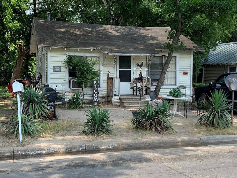 504 Lamar Street, Sulphur Springs, TX 75482