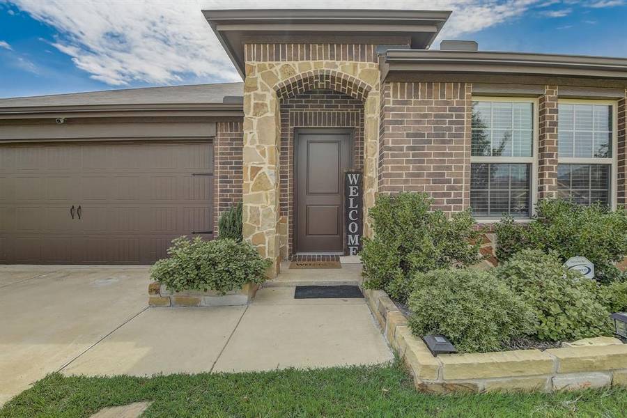 2423 Anton Drive, Forney, TX 75126