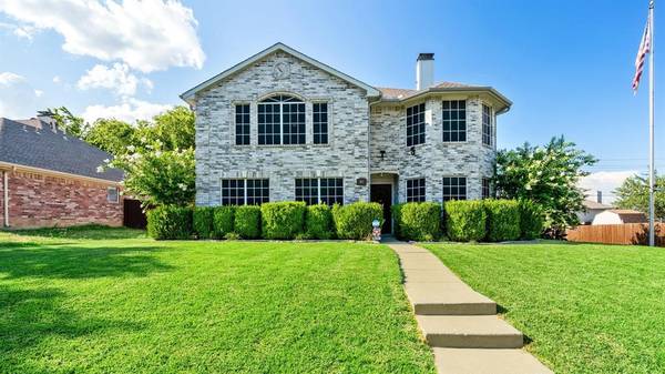 811 Foxwood Lane, Wylie, TX 75098