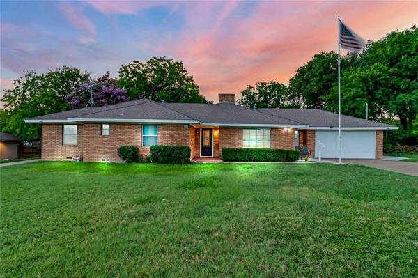 2533 Sweetbriar Drive,  Dallas,  TX 75228