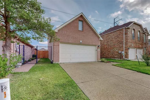 Irving, TX 75063,527 Poplar Lane