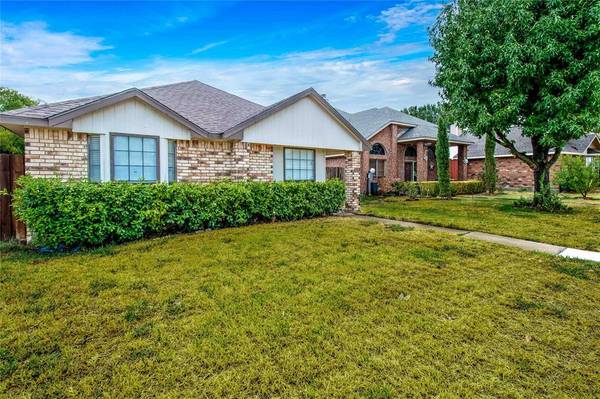 249 Overland Trail, Mesquite, TX 75149