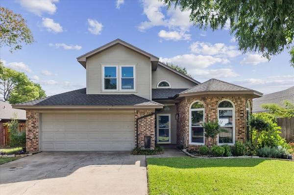 6505 Spitfire Drive, Arlington, TX 76001