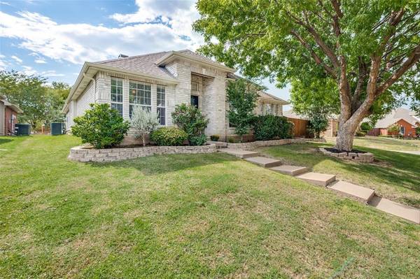 3921 Matthew Lane, Carrollton, TX 75007